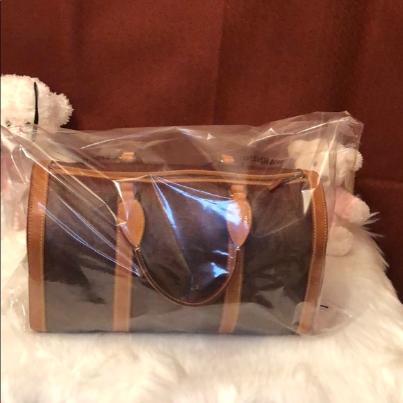 Authentic ✅ - Picture 8 of 8